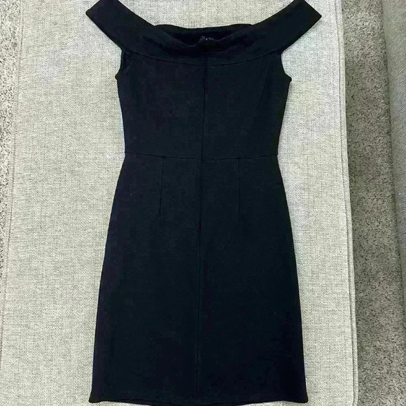 Urban Outfitters Silence & Noise Off Shoulder Slashed Ponte Dress - Picture 5 of 6